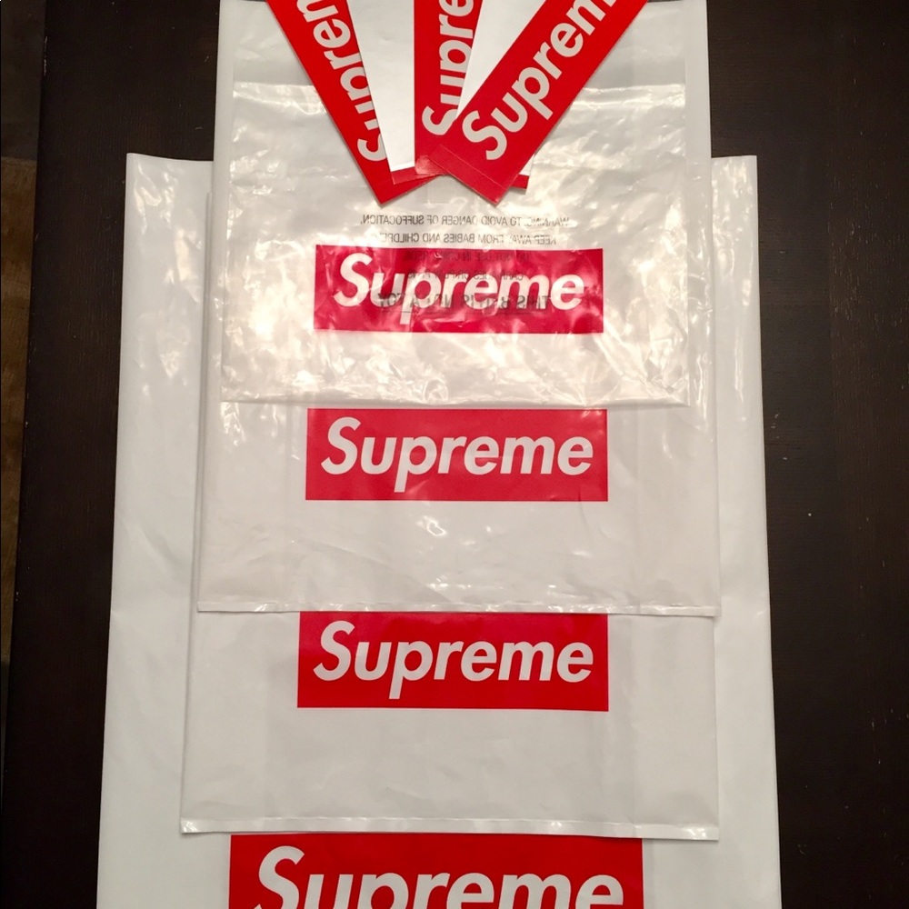 Supreme Bag Pack